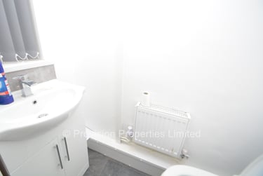 4 bed house, Well Close Rise, Woodhouse, Leeds, LS29ET - Image 12