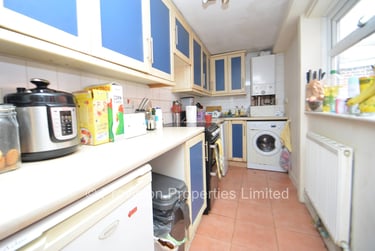 3 bed house, Carberry Terrace, Burley, Leeds, LS61QH - Image 4