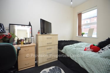 4 bed house, Royal Park Road, Hyde Park, Leeds, LS61JJ - Image 5
