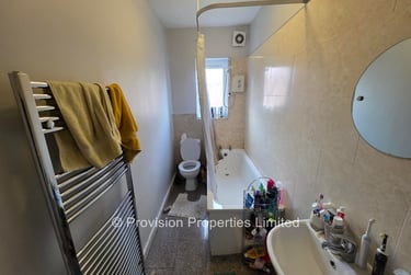 4 bed house, Welton Grove, Hyde Park, Leeds, LS61ES - Image 3