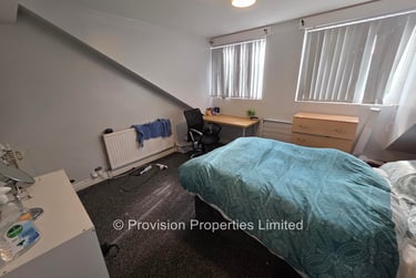 4 bed house, Welton Grove, Hyde Park, Leeds, LS61ES - Image 4