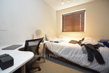 4 bed house, Hyde Park Close, Hyde Park, Leeds, LS61SF - Image 4