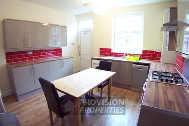 6 bed house, Hessle Place, Hyde Park, Leeds, LS61EU - Image 2