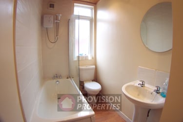 6 bed house, Hessle Place, Hyde Park, Leeds, LS61EU - Image 5