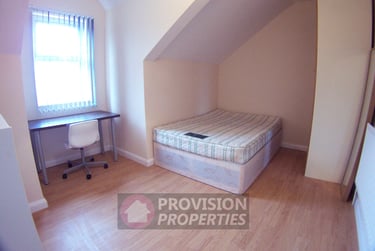 6 bed house, Hessle Place, Hyde Park, Leeds, LS61EU - Image 9