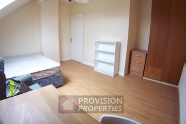 6 bed house, Hessle Place, Hyde Park, Leeds, LS61EU - Image 8