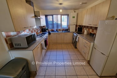 3 bed house, Kendal Lane, Woodhouse, Leeds, LS31AS - Image 7