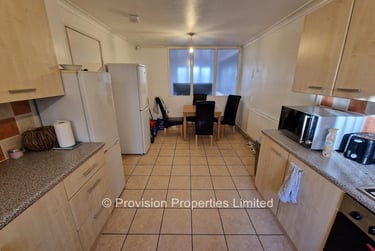 3 bed house, Kendal Lane, Woodhouse, Leeds, LS31AS - Image 6