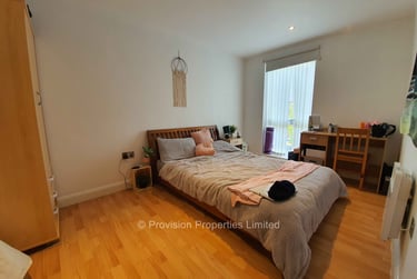 3 bed flat, Holborn Central, Rampart Road, Leeds, LS62NA - Image 2