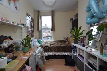 6 bed house, Brudenell Mount, Hyde Park, Leeds, LS61HT - Image 6