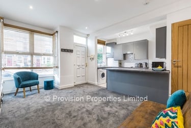 4 bed house, Trelawn Place, Headingley, Leeds, LS63JP - Image 1