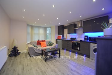 3 bed flat, Cliff Road, Rampart Road, Leeds, LS62EX - Image 4