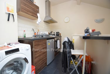 1 bed flat, Moorland Avenue, Hyde Park, Leeds, LS61AP - Image 5