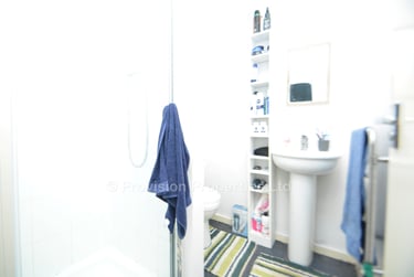 1 bed flat, Moorland Avenue, Hyde Park, Leeds, LS61AP - Image 3