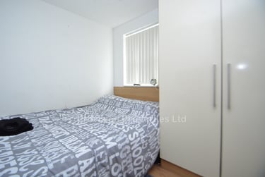 1 bed flat, Moorland Avenue, Hyde Park, Leeds, LS61AP - Image 2