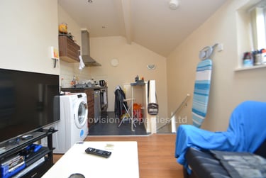1 bed flat, Moorland Avenue, Hyde Park, Leeds, LS61AP - Image 4