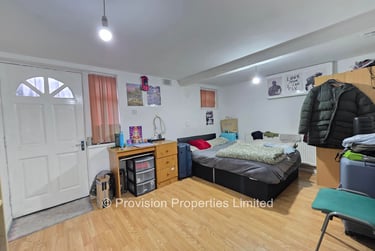 3 bed house, Graham Avenue, Burley, Leeds, LS42LW - Image 4