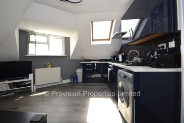 2 bed flat, Woodhouse Street, Rampart Road, Leeds, LS62JN - Image 7