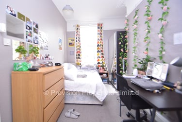 5 bed house, Ridgeway Terrace, Rampart Road, Leeds, LS62HU - Image 4