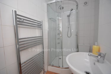 8 bed house, Hessle Place, Hyde Park, Leeds, LS61EU - Image 5