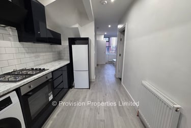 3 bed house, Park View Avenue, Burley, Leeds, LS42LH - Image 4