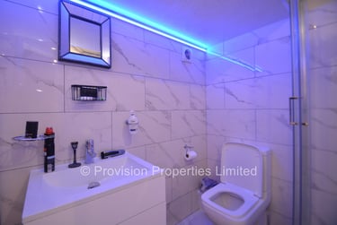 2 bed flat, Ashwood Terrace, Hyde Park, Leeds, LS62EH - Image 7