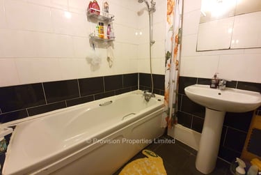 2 bed flat, Moorland Avenue, Hyde Park, Leeds, LS61AP - Image 4