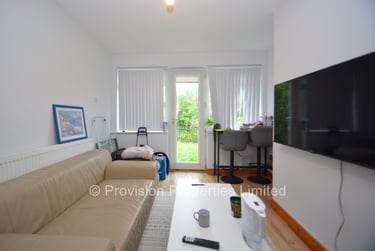 3 bed house, Kelso Gardens, Hyde Park, Leeds, LS29PS - Image 5