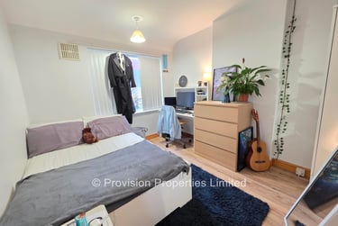 3 bed house, Kelso Gardens, Hyde Park, Leeds, LS29PS - Image 2