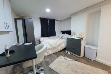 2 bed house, Ash Grove, Hyde Park, Leeds, LS61AX - Image 5