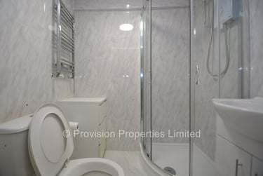 1 bed flat, Moorland Road, Hyde Park, Leeds, LS61AL - Image 3