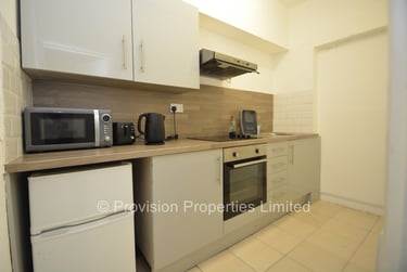 1 bed flat, Moorland Road, Hyde Park, Leeds, LS61AL - Image 4