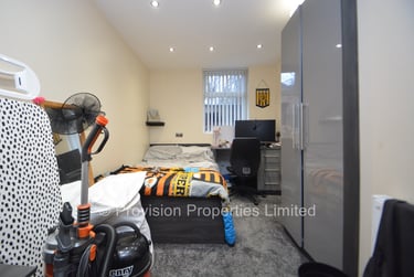 2 bed flat, Cliff Road, Rampart Road, Leeds, LS62EX - Image 10