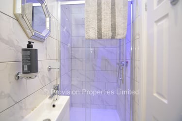 2 bed flat, Cliff Road, Rampart Road, Leeds, LS62EX - Image 8