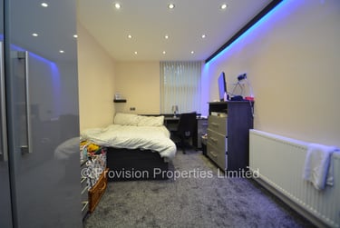 2 bed flat, Cliff Road, Rampart Road, Leeds, LS62EX - Image 7