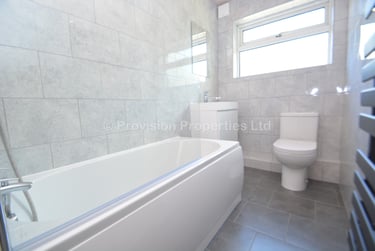 2 bed house, Well Close Rise, Woodhouse, Leeds, LS29EZ - Image 3