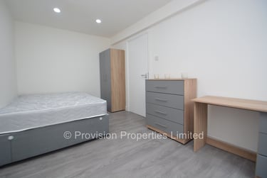 3 bed house, Harold Mount, Hyde Park, Leeds, LS61PW - Image 2