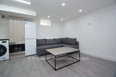 3 bed house, Harold Mount, Hyde Park, Leeds, LS61PW - Image 8