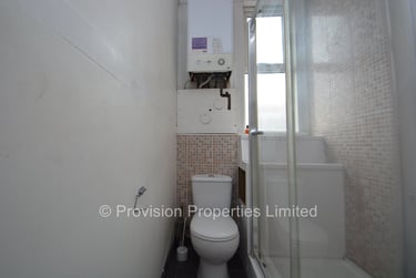 4 bed house, Harold Grove, Burley, Leeds, LS61LB - Image 7