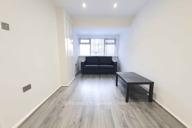 4 bed house, Well Close Rise, Woodhouse, Leeds, LS29ET - Image 3