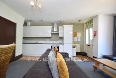 2 bed flat, Brookfield Place, Headingley, Leeds, LS64EH - Image 2