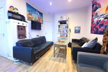 7 bed house, Walmsley Road, Burley, Leeds, LS61NG - Image 3