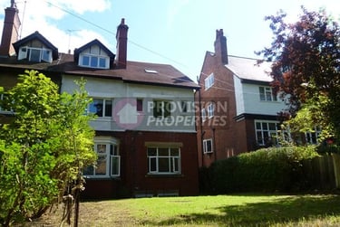 6 bed house, North Grange Mount, Headingley, Leeds, LS62BY - Image 1