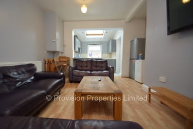 7 bed house, Mayville Street, Burley, Leeds, LS61ND - Image 3