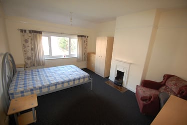 3 bed house, Brudenell Road, Hyde Park, Leeds, LS61LS - Image 4