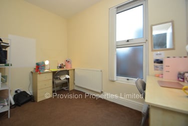 2 bed house, Kelsall Avenue, Hyde Park, Leeds, LS61RB - Image 6