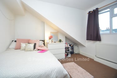 2 bed house, Kelsall Avenue, Hyde Park, Leeds, LS61RB - Image 3