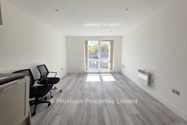 3 bed flat, Holborn Central, Rampart Road, Leeds, LS62NA - Image 3