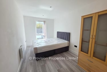 3 bed flat, Holborn Central, Rampart Road, Leeds, LS62NA - Image 2