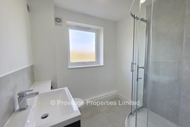 3 bed flat, Holborn Central, Rampart Road, Leeds, LS62NA - Image 4